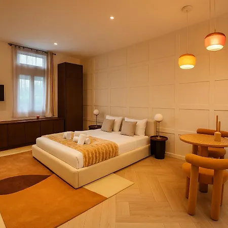 Elegant X, Gare Du Nord 아파트